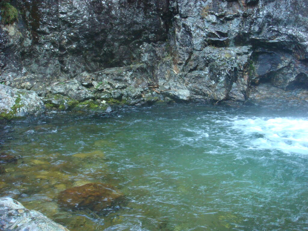 Водопад Грохотун на реке Громотуха - притоке реки Снежной, Хамар-Дабан - фото