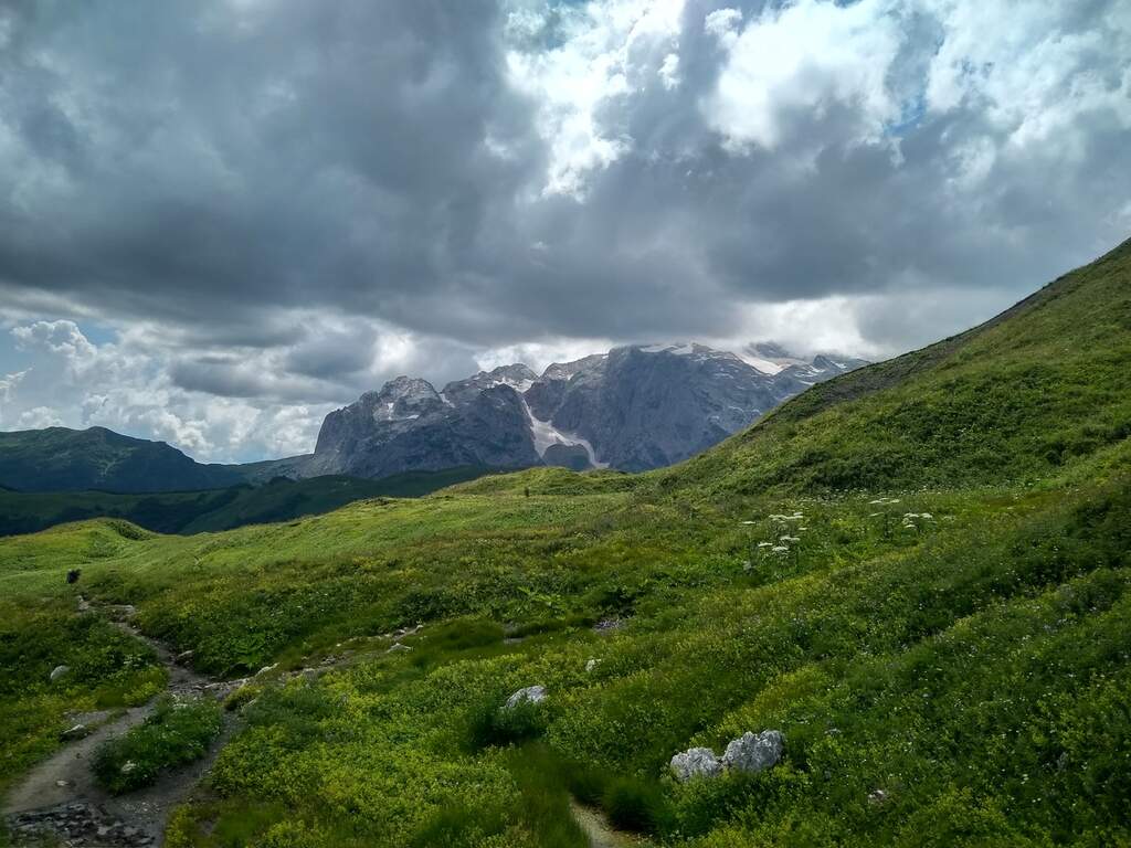 30-й маршрут. Через горы к морю с восхождением на Оштен - фото