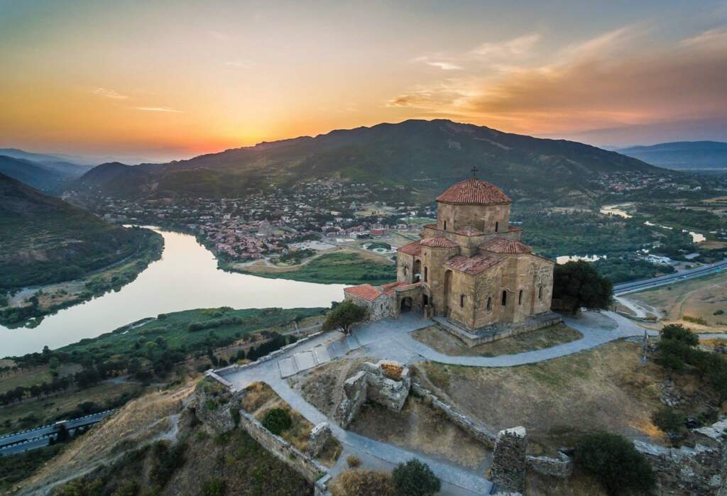 Гамарджоба, генацвале! - фото