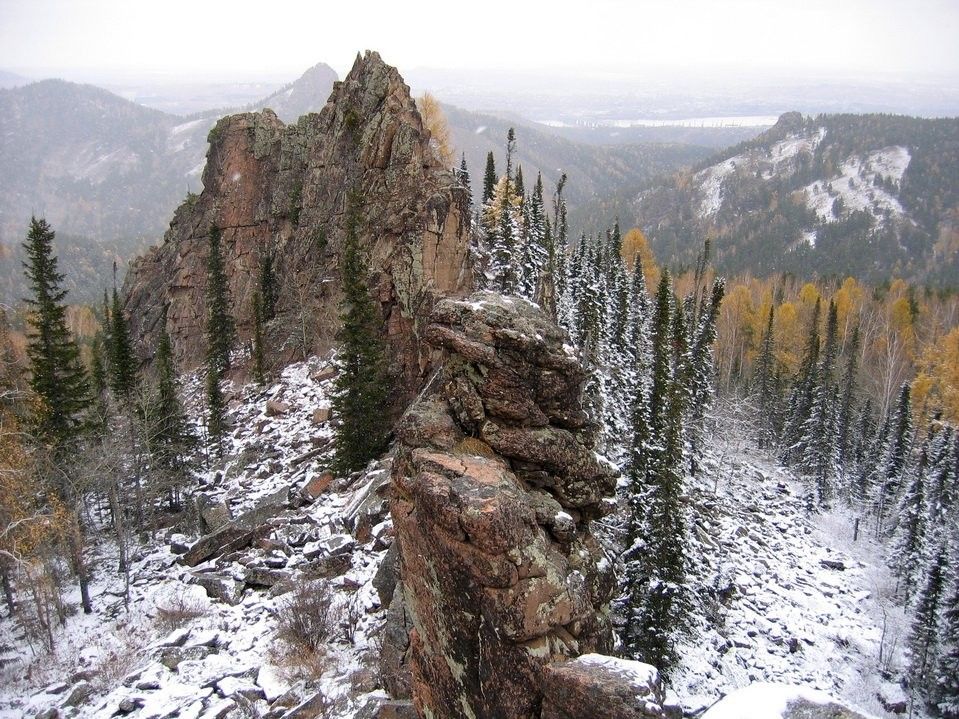 Сиенитовый карьер, Скала Китайская стенка, Такмак - фото