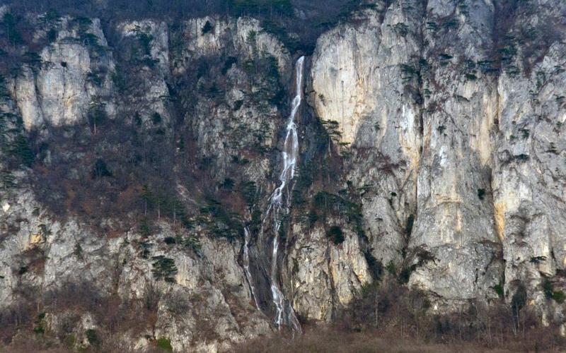 Водопад Бойковский ( Весенний  ) - фото