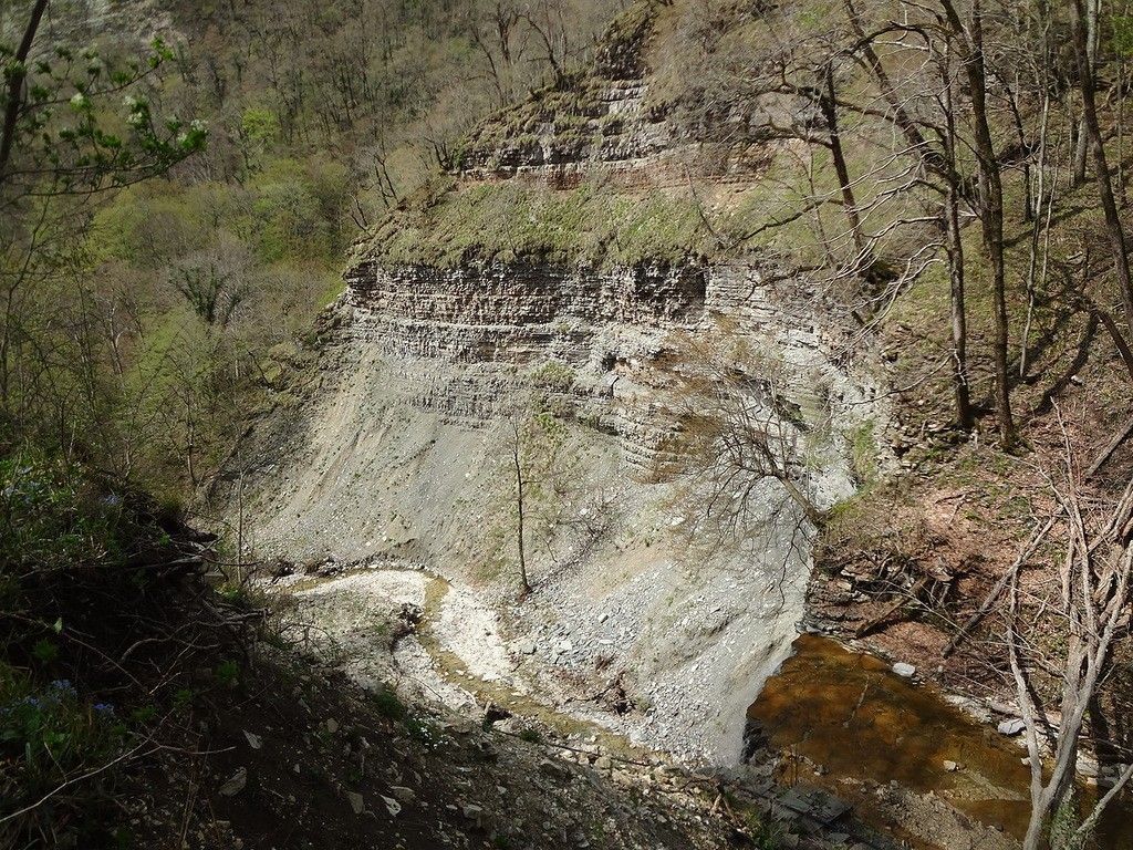 ВОДОПАДЫ И КАНЬОН НАДЖИГО - фото