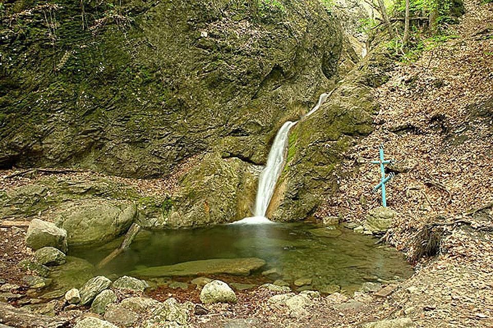 Водопад Трёх Святителей - фото