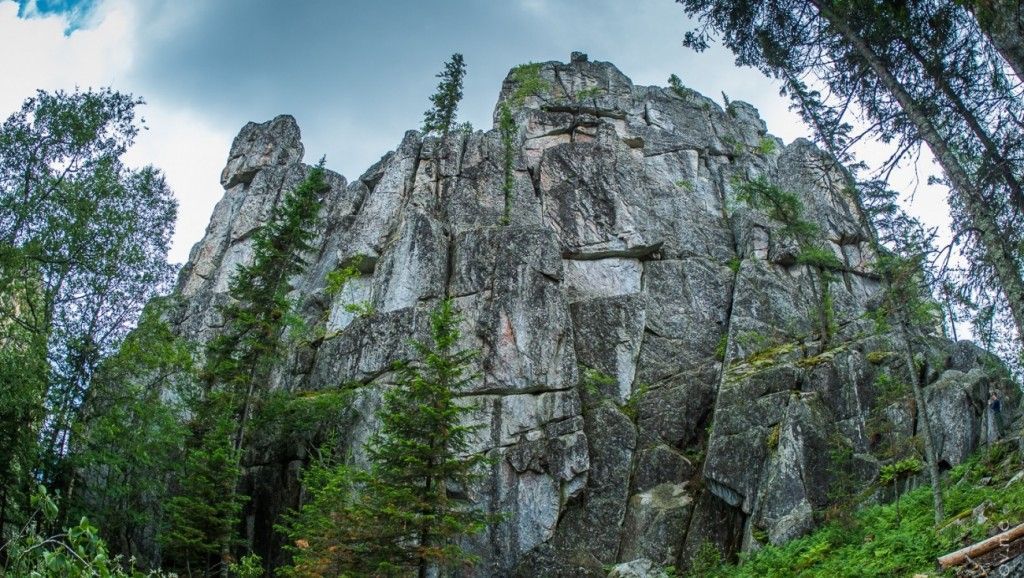 Горный цирк Инзерские Зубчатки (р. Башкортостан) - фото