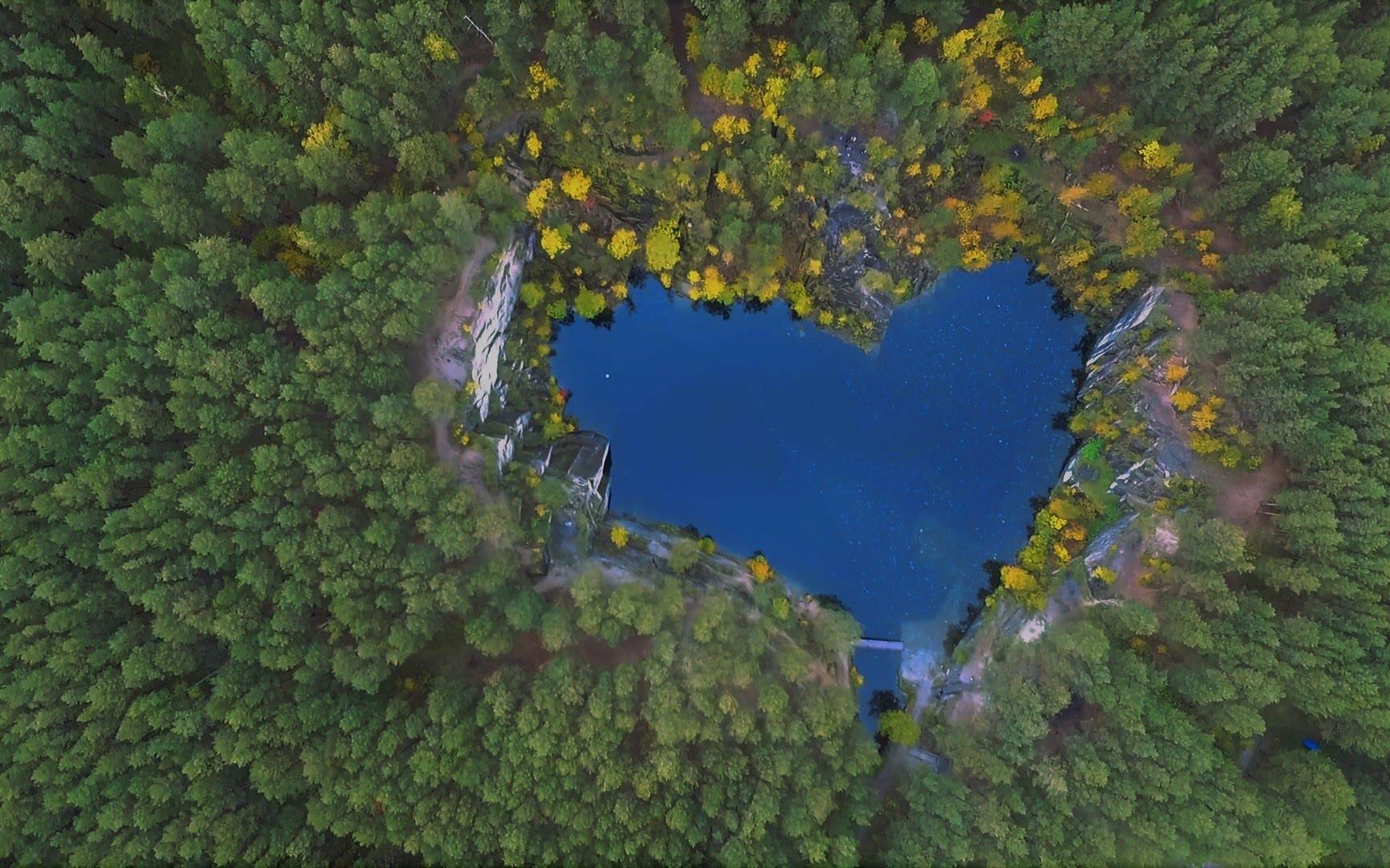 Озеро сердце Тальков камень