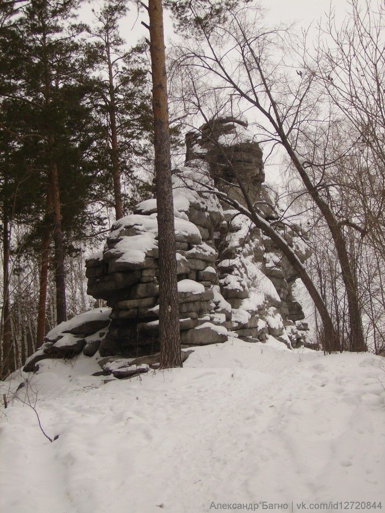 Скалы Петра Гронского - фото