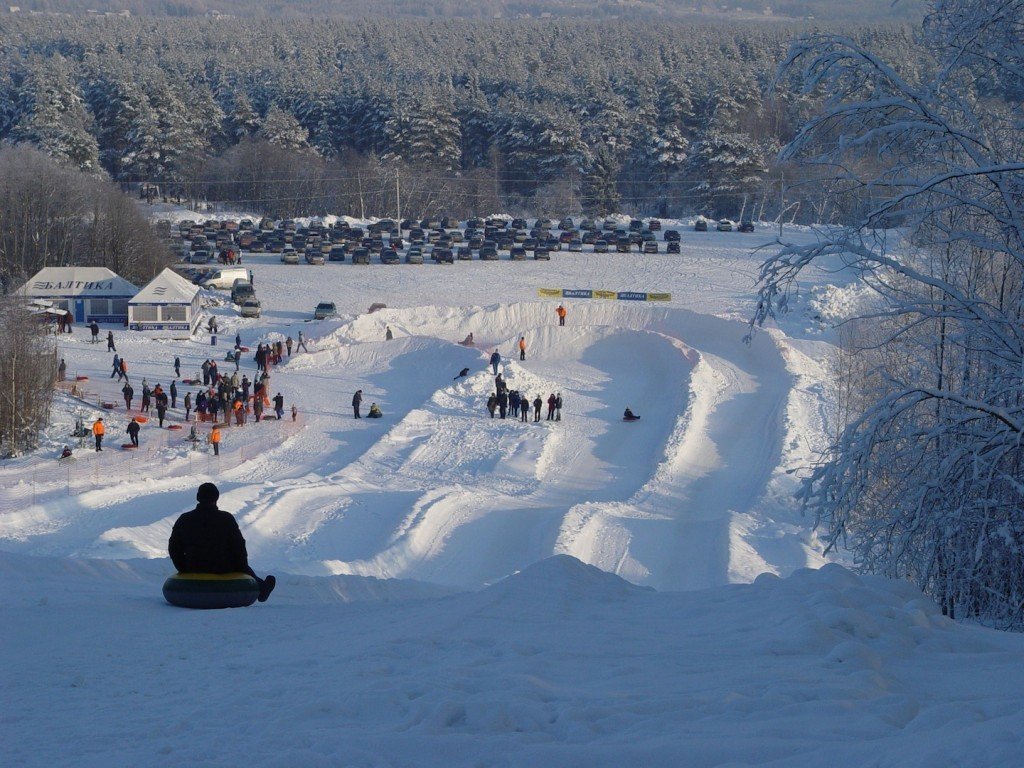 Снежный горнолыжный курорт ватрушки