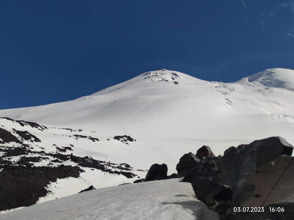 Эльбрус с севера - фото