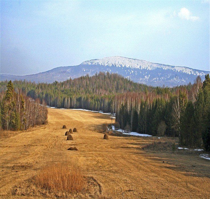 Поселок Зюраткуль — гора Лукаш - фото