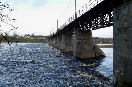 Водный сплав по реке Луга от г. Луга до г. Кингисепп (длина 158 км) - фото