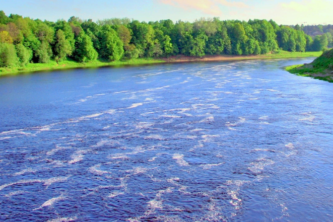 Водный сплав по реке Луга от г. Луга до г. Кингисепп (длина 158 км) - фото