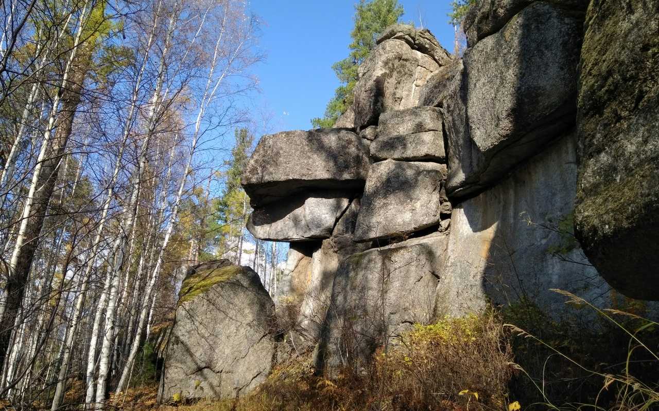 Скальник Шумихинские камни - фото