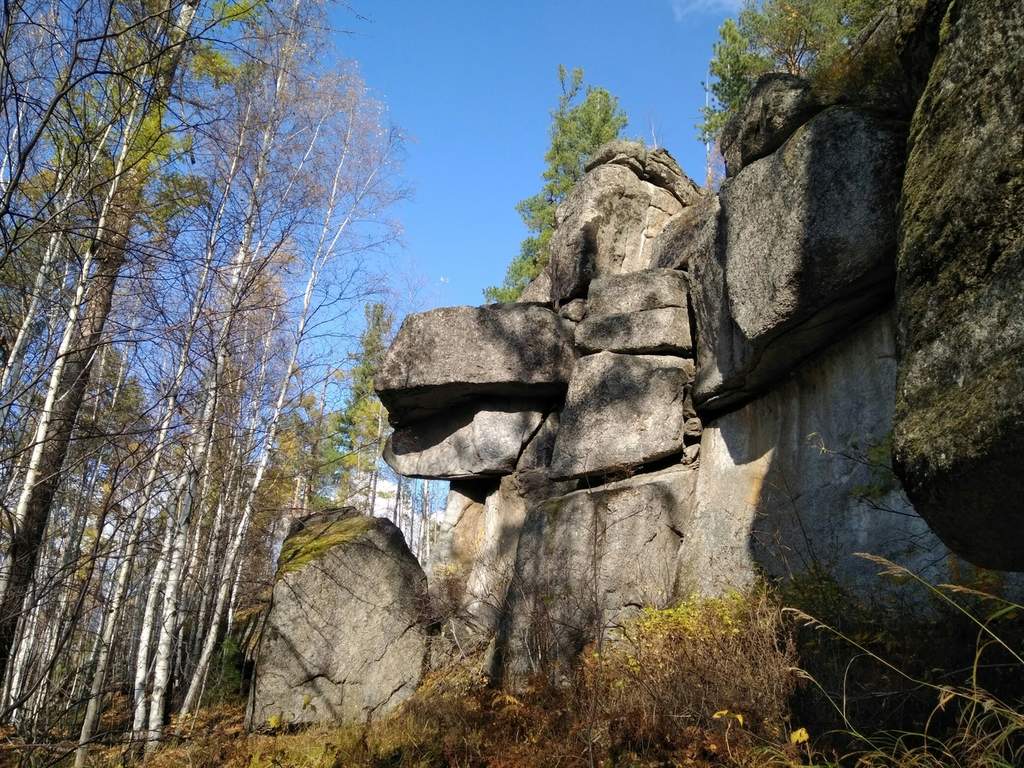 Скальник Шумихинские камни - фото