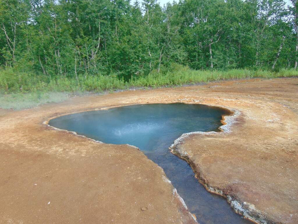 Авачинский вулкан и Налычево - фото